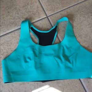 Lululemon Bitty Bracer sports bra 38C teal